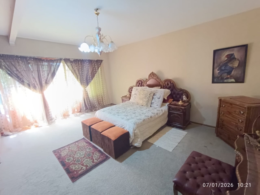 5 Bedroom Property for Sale in Wilkeville North West